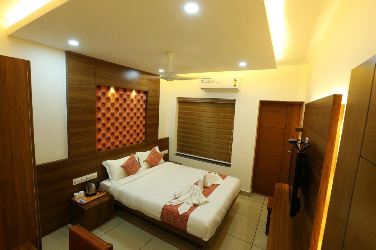 Ahlan Luxury Rooms Kochi 외부 사진